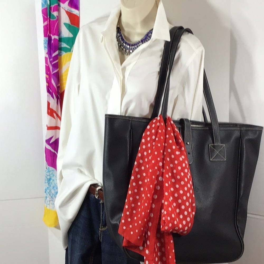 Barrington Nantucket Venice faux leather tote